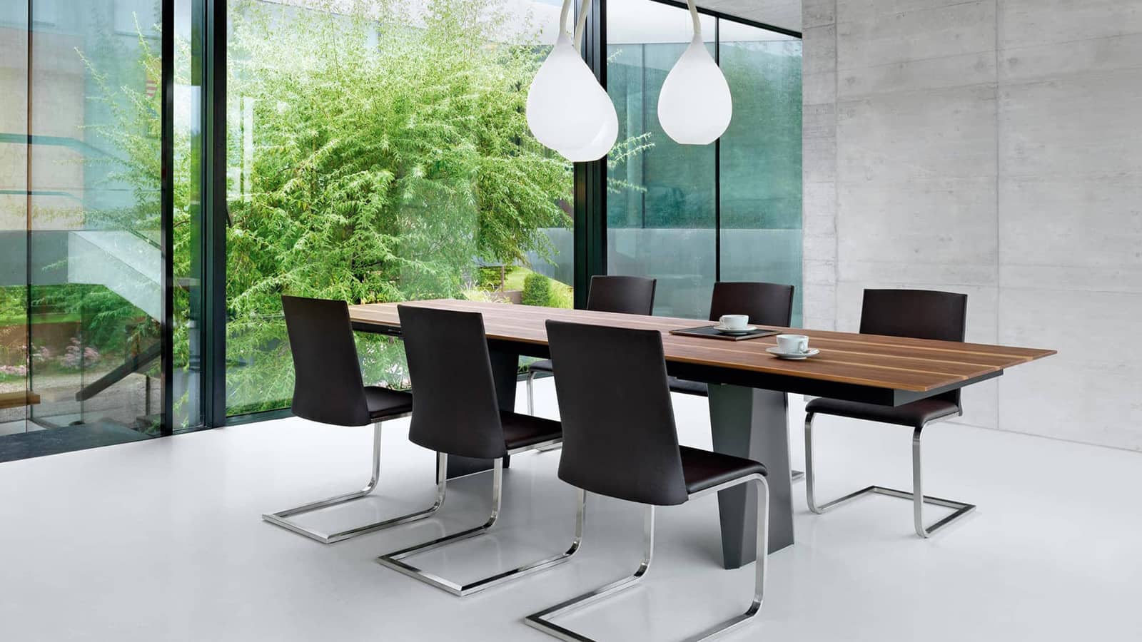 Stuhl-Gina-Blunier-Slider